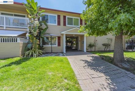 1570 165Th Ave