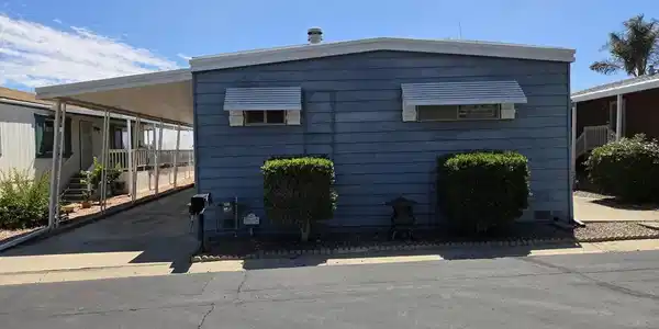 444 El Camino Real N