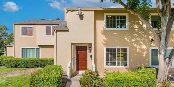 4243 Comet Circle