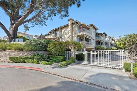 834 S Cedros