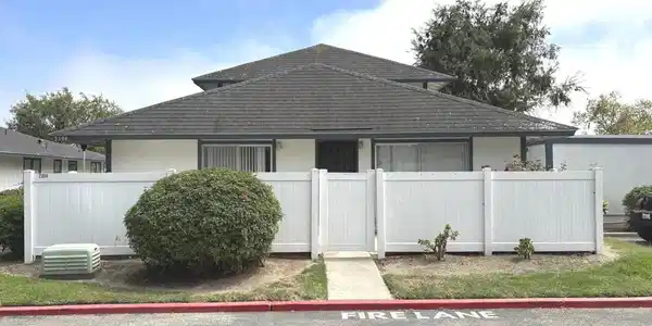 2304 Miramar Walk