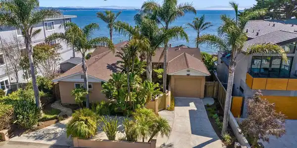 4790 Opal Cliff Drive