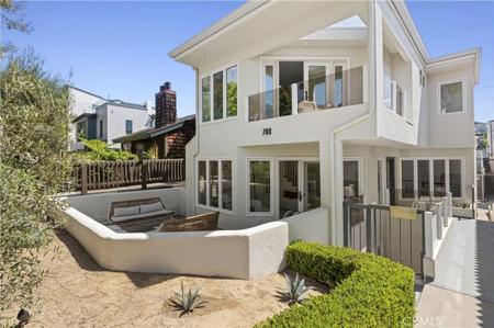 708 Iris Avenue
