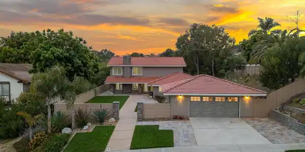 325 Santa Helena Drive