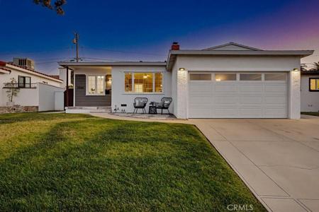 2526 Highcliff