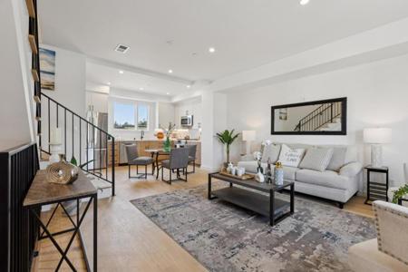 1433 Floribunda Avenue