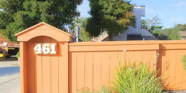 461 Dela Vina Avenue