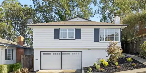 2801 Chabot Drive