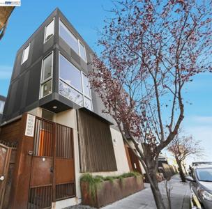 857 W Grand Ave
