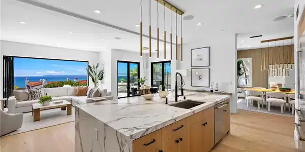 28 Surfspray Bluff