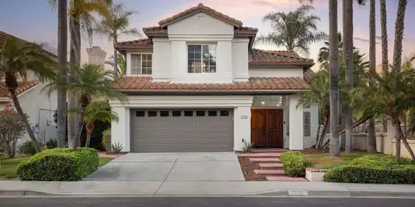 2318 Via Villegas