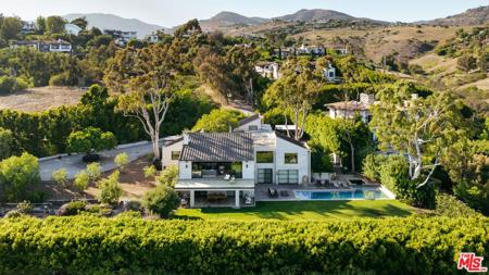 27860 Winding Way