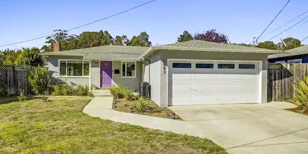1043 Aragon Court