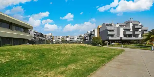 3 Embarcadero