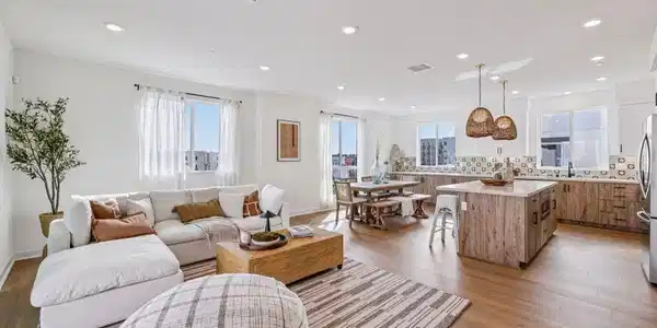 1672 Coral Sea Lane