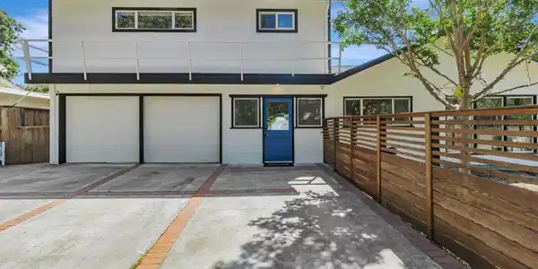 2698 Goodwin Avenue