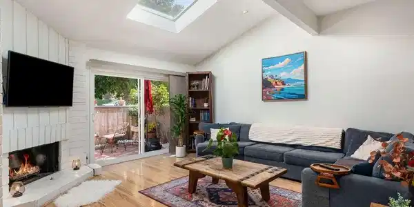 17084 Palisades Circle