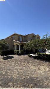 4592 Le Conte Cir
