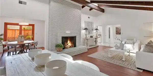 8924 N La Jolla Scenic Drive N