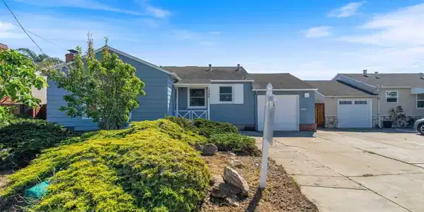 1106 Trojan Ave
