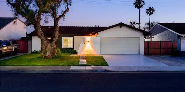 9466 Warbler Avenue