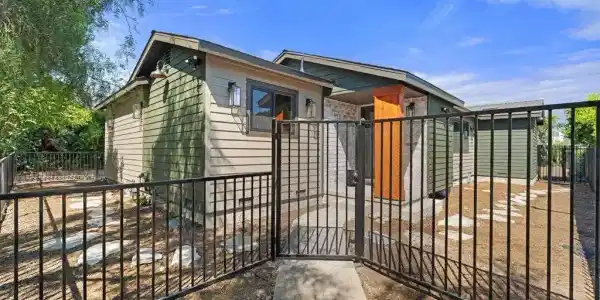 1506 W 5th Street