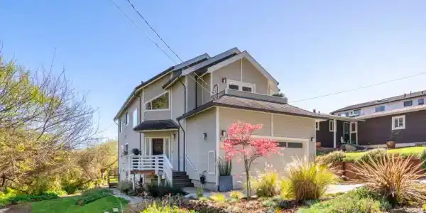 548 Hermosa Avenue