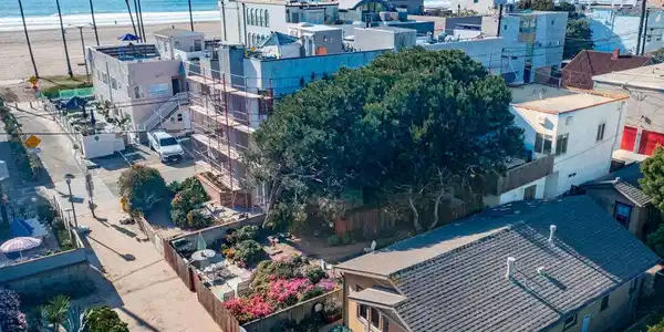 15 29th Avenue