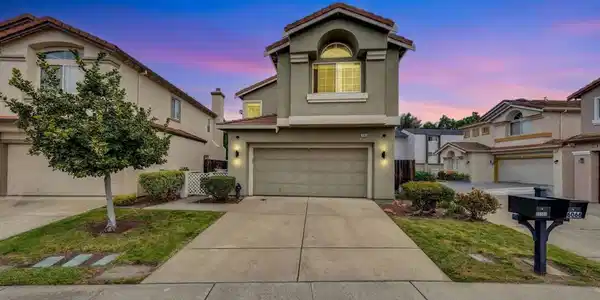 16060 Silverleaf Dr