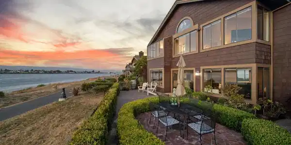 2857 Sea View Pkwy