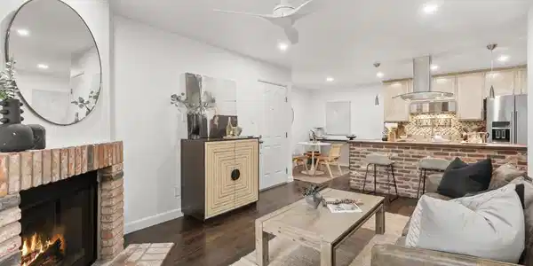 1810 S El Camino Real