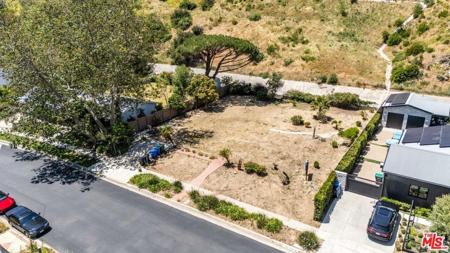 6035 Paseo Canyon Drive