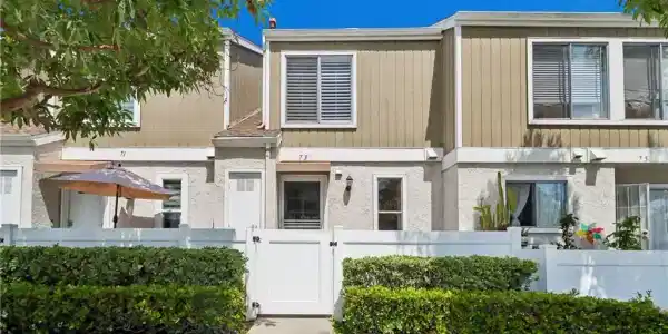 73 Bentwood Lane