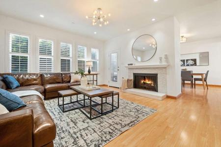 1110 Bayswater Avenue