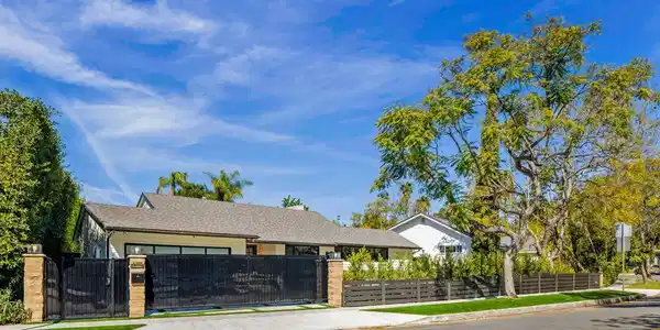 1413 Allenford Avenue