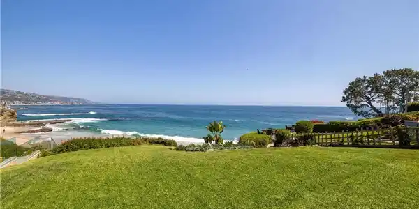 1041 Marine Drive