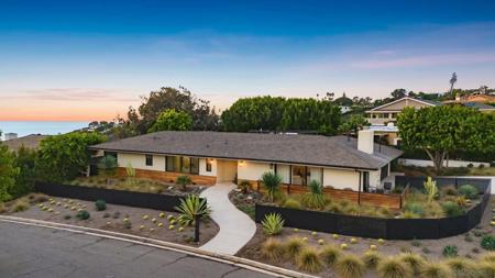 896 La Jolla Rancho Road