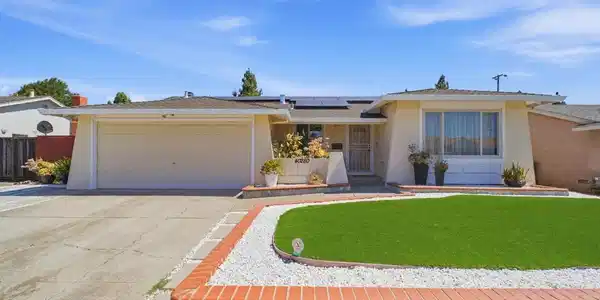 40280 Landon Ave.
