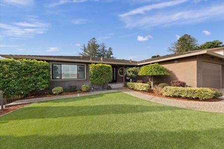 3315 Caxton Court