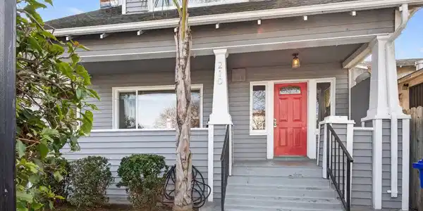 210 Chanslor Ave