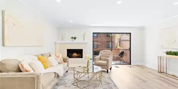 8870 Villa La Jolla Drive