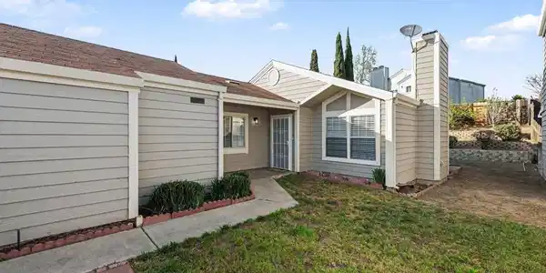 3513 Baywood Cir