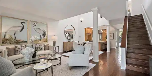 1111 Shoreline Drive