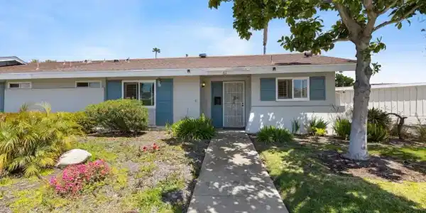 3685 Vista Campana N