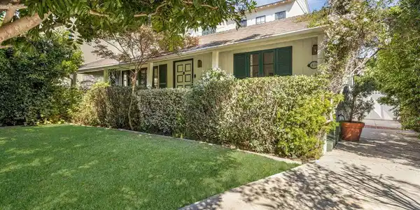 431 Lincoln Boulevard
