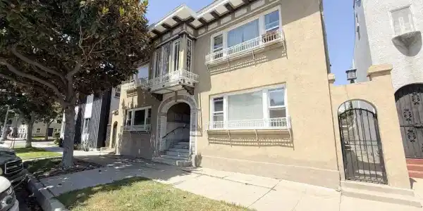1109 E 1st Street