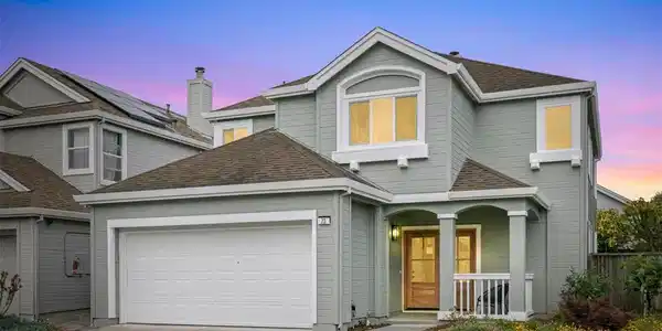 73 Sandpoint Dr