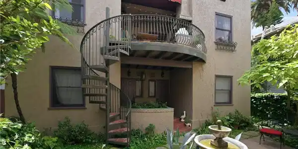 Image 4