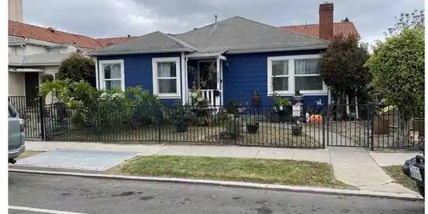 3283 Meade Avenue