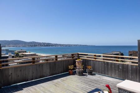 125 Surf Way